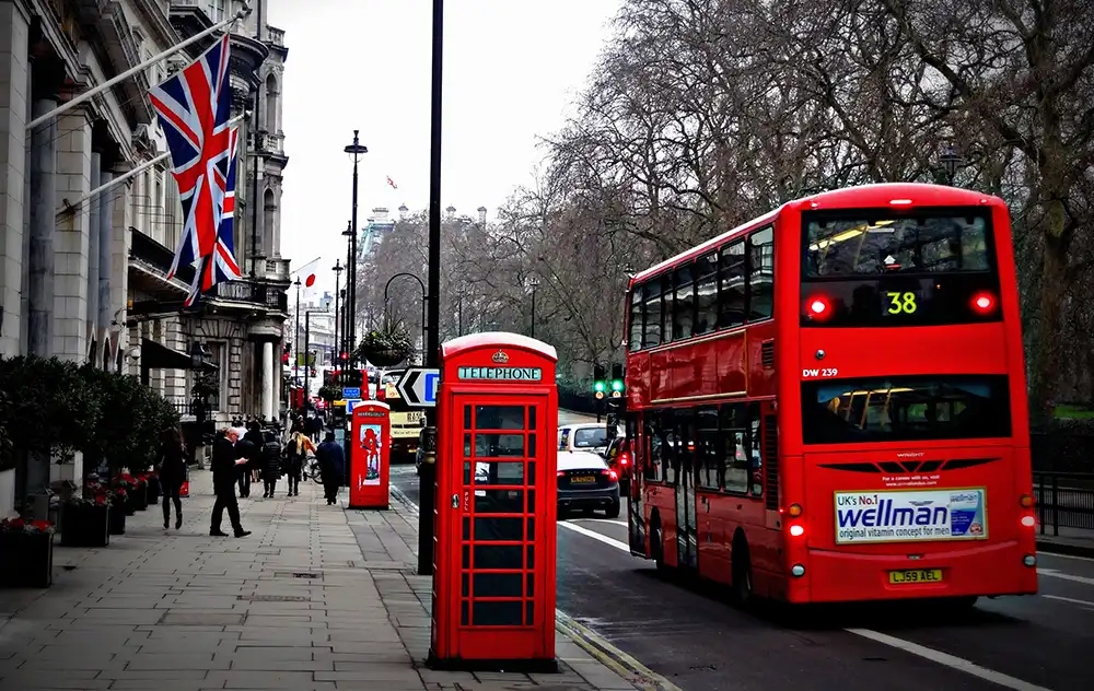 How to report a smoky bus or lorry